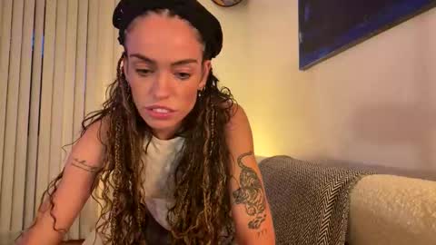 Snapshot of remyveloura chatting on 16, 5, 2026 Remy online show from 16, 5, 2026