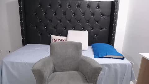 Renata Salinas online show from 4, 2, 2026