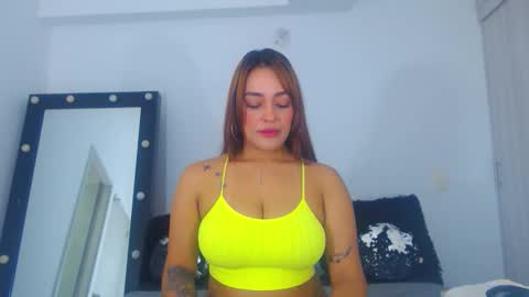 renatabrownn28 online show from 10, 10, 2025