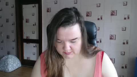 renataoia online show from 14, 12, 2024