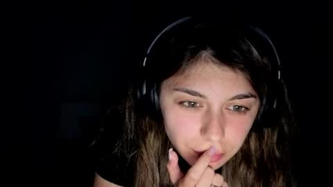 renee_loah online show from 28, 5, 2026