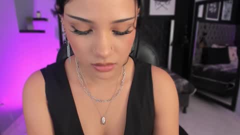 Renee Shelby online show from 4, 3, 2026