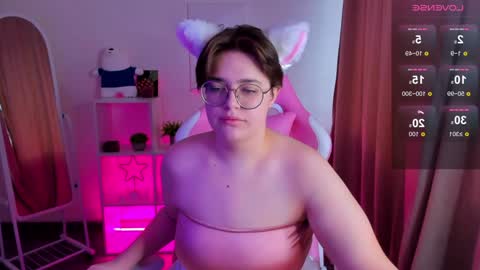 renee_turner online show from 1, 2, 2025