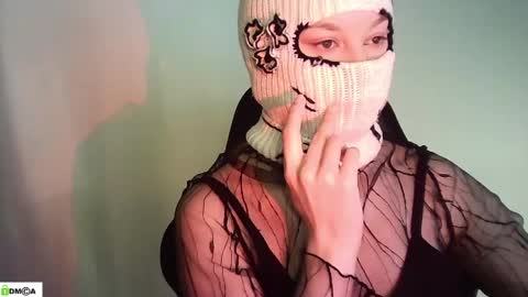 Snapshot of renesme_lusilia chatting on 2, 5, 2026 Renesme White Im here from Monday to Friday online show from 2, 5, 2026
