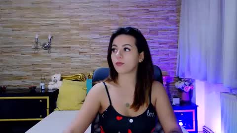 renesmesweet online show from 4, 2, 2025