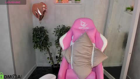 Renesmy online show from 22, 3, 2026