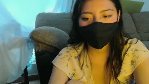 reni_tendress online show from 8, 10, 2025