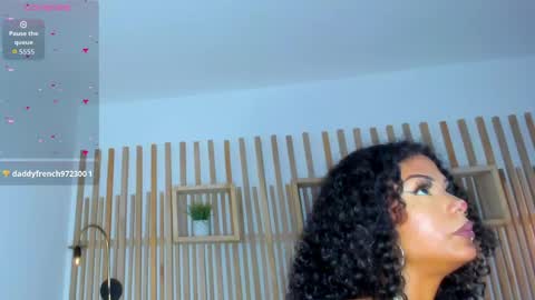 Reshi Hevss online show from 6, 6, 2026