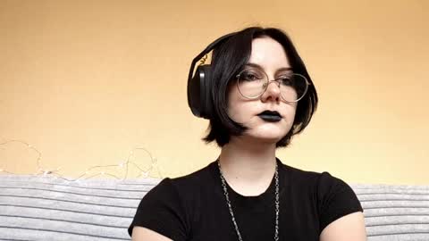 Sofia online show from 15, 4, 2026