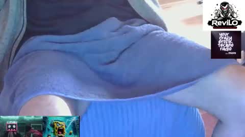 Snapshot of revilo80 chatting on 5, 3, 2026 revilo80 online show from 5, 3, 2026