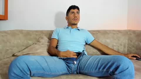 Snapshot of rexwildexplore chatting on 27, 11, 2025 rexwildexplore online show from 27, 11, 2025