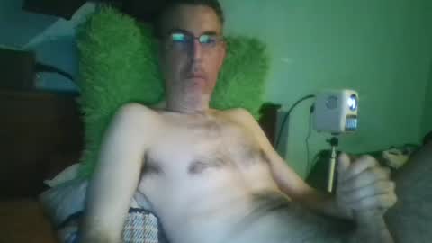 Snapshot of reyes_albert2006 chatting on 10, 2, 2025 reyes_albert2006 online show from 10, 2, 2025