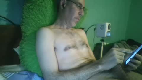 Snapshot of reyes_albert2006 chatting on 24, 2, 2025 reyes_albert2006 online show from 24, 2, 2025