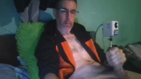 reyes_albert2006 online show from 24, 11, 2025