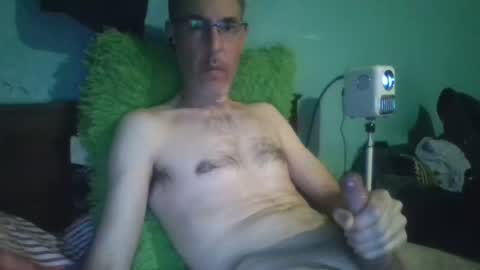 reyes_albert2006 online show from 9, 3, 2026