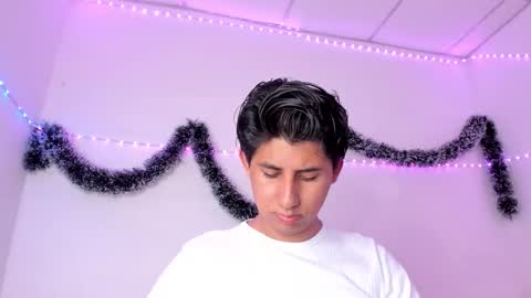 Snapshot of reylatino24 chatting on 6, 1, 2026 reylatino24 online show from 6, 1, 2026
