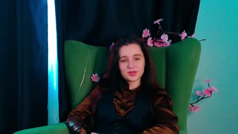Snapshot of reynaedge chatting on 29, 5, 2026 reynaedge online show from 29, 5, 2026