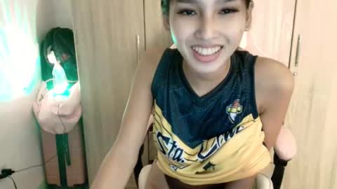 riana online show from 2, 10, 2025