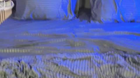 RIANA online show from 25, 11, 2025