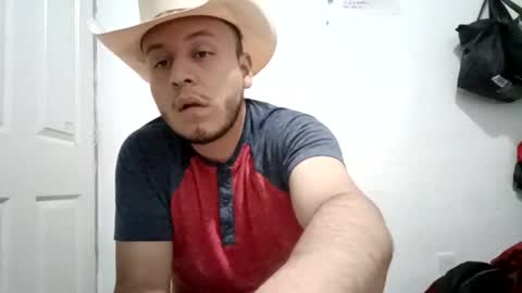 ricardogarcia21 online show from 5, 1, 2025