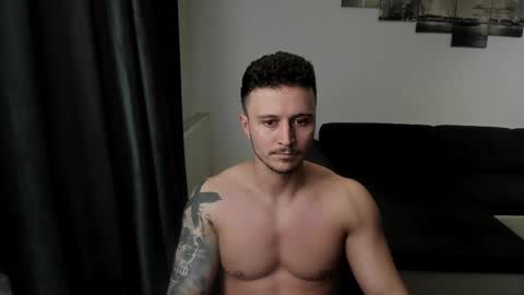 Snapshot of richarddarell chatting on 9, 6, 2026 RichardDarell online show from 9, 6, 2026