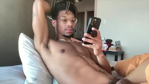 Snapshot of richchris66 chatting on 14, 11, 2025 richchris66 online show from 14, 11, 2025