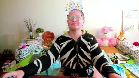 Anna - not anna - right Anna  online show from 5, 4, 2026