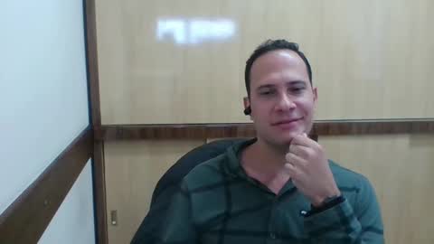 Snapshot of rick503835 chatting on 3, 11, 2025 Rick Arian online show from 3, 11, 2025