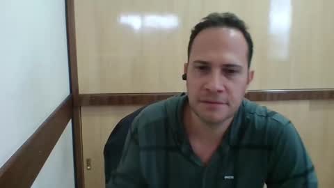 Snapshot of rick503835 chatting on 17, 12, 2025 Rick Arian online show from 17, 12, 2025