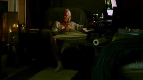 PINK HOLE TWINK online show from 12, 11, 2025