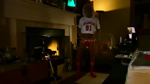 PINK HOLE TWINK online show from 3, 12, 2025