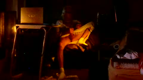 PINK HOLE TWINK online show from 13, 4, 2026