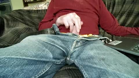 Snapshot of rico_y_suave_4u chatting on 18, 4, 2026 Easy if yun are good see my pics online show from 18, 4, 2026