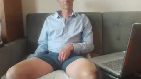 Snapshot of ridemehigh1 chatting on 2, 2, 2026 ridemehigh1 online show from 2, 2, 2026