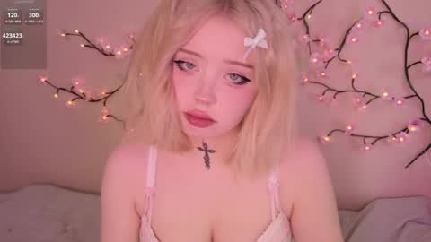 Snapshot of riley_vice chatting on 2, 5, 2026 Sofia online show from 2, 5, 2026
