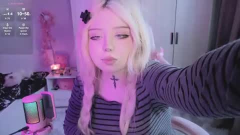 Snapshot of riley_vice chatting on 24, 6, 2026 Sofia online show from 24, 6, 2026