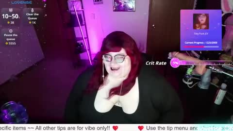 Snapshot of rileysynn chatting on 7, 8, 2026 RileySynn online show from 7, 8, 2026
