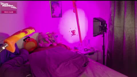    online show from 17, 4, 2026