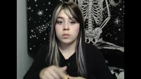 Snapshot of rivadeneira222 chatting on 25, 9, 2025 PeachSalinger online show from 25, 9, 2025