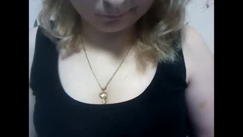 Snapshot of riveramaureen chatting on 28, 12, 2024 RiveraMaureen online show from 28, 12, 2024