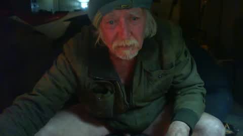 Snapshot of riverratggg chatting on 8, 8, 2026 riveratggg online show from 8, 8, 2026