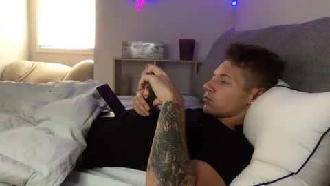 RoastingCorn online show from 5, 1, 2025