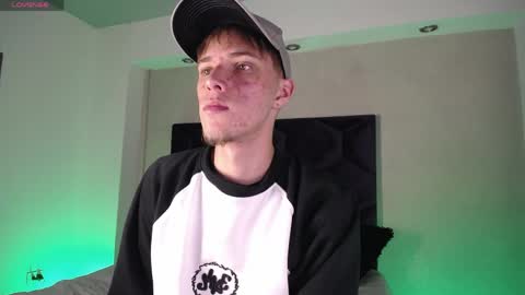 Robbin online show from 8, 4, 2026