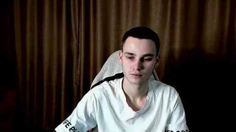 robert10211 online show from 13, 1, 2026