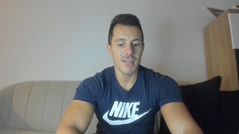 roberto4ever online show from 4, 1, 2025