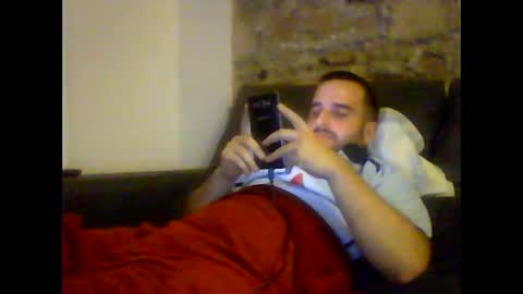 Snapshot of robertoredo chatting on 21, 12, 2024 Roberto online show from 21, 12, 2024