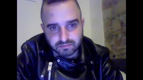 Snapshot of robertoredo chatting on 19, 1, 2025 Roberto online show from 19, 1, 2025