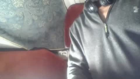 Snapshot of robincom23 chatting on 13, 7, 2026 R online show from 13, 7, 2026