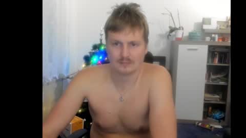 Snapshot of robirt5 chatting on 29, 12, 2024 Bob online show from 29, 12, 2024