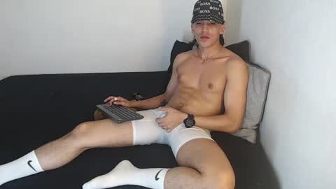 Snapshot of robisson_zack chatting on 23, 6, 2026 Robisson Zack online show from 23, 6, 2026